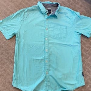 Men’s short sleeve button up shirt
